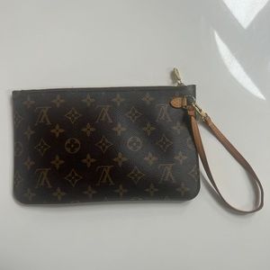 Louis Vuitton neverfull pouch